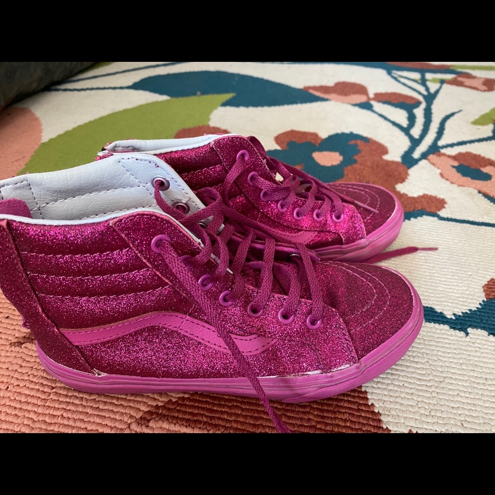 Vans - Picture 4 of 5